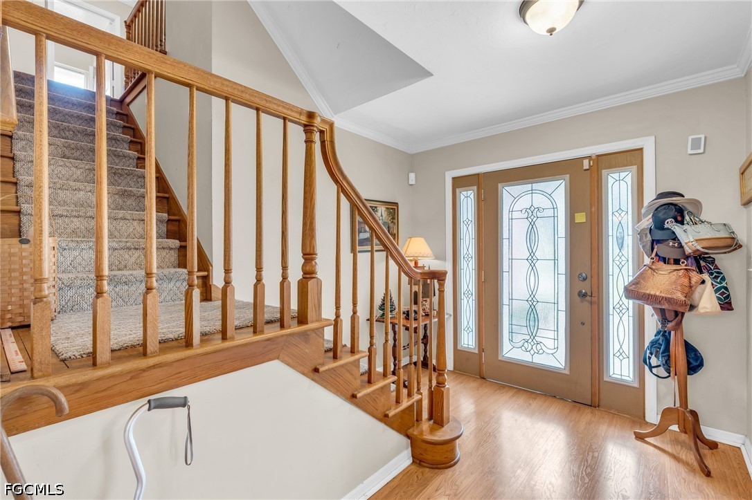 1210 Riverbend DR