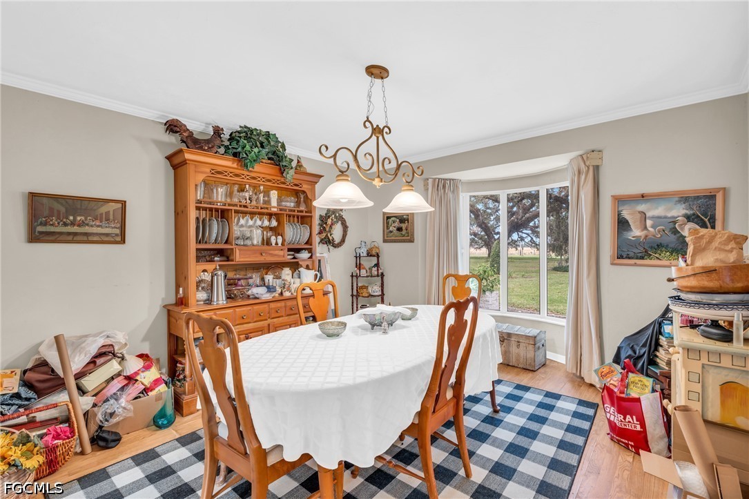 1210 Riverbend DR