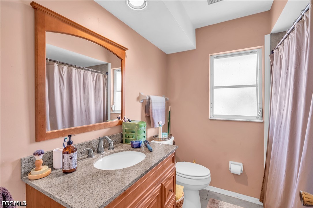 1210 Riverbend DR
