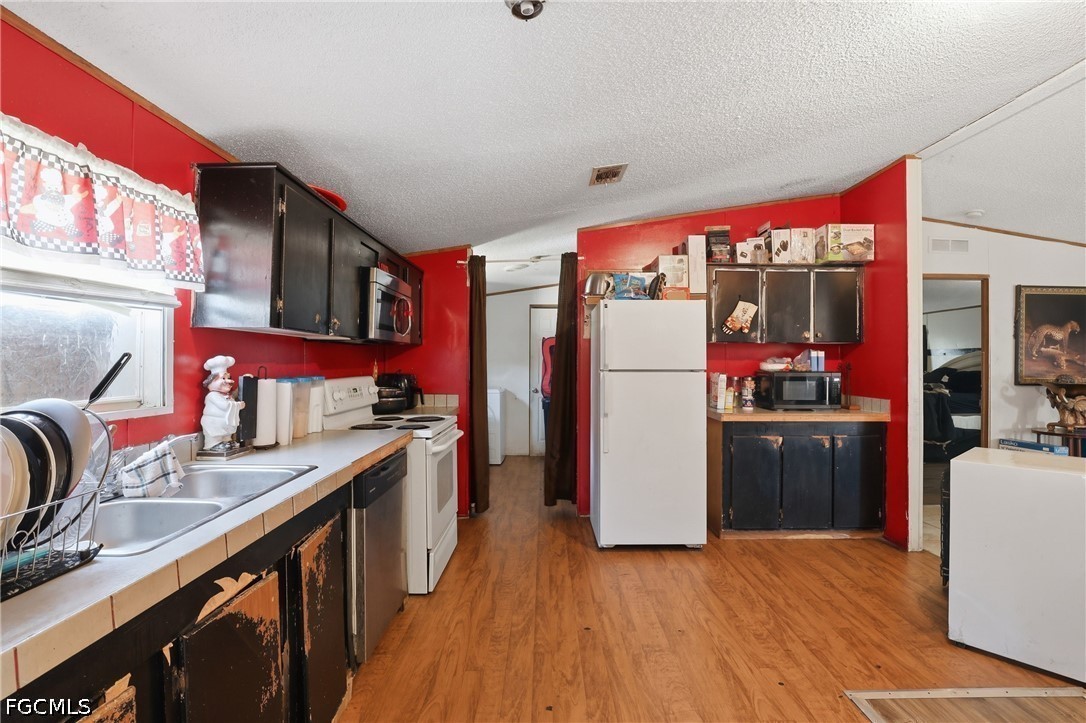 1031 Della Tobias AVE