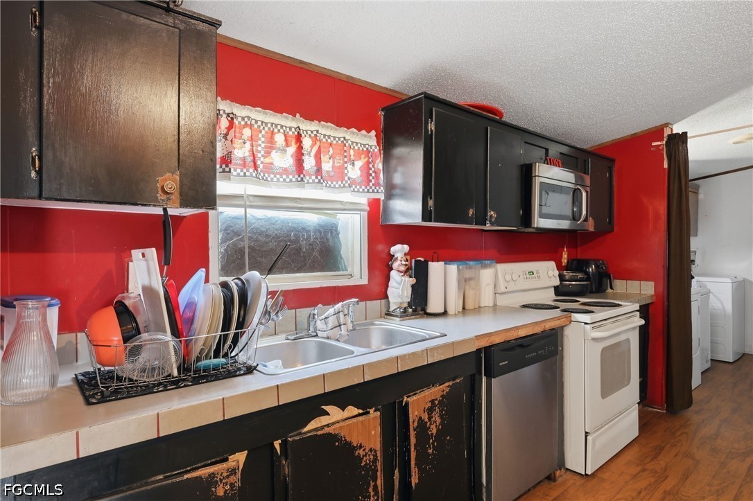 1031 Della Tobias AVE