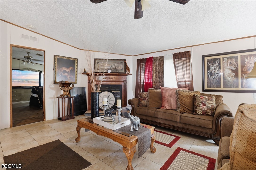 1031 Della Tobias AVE