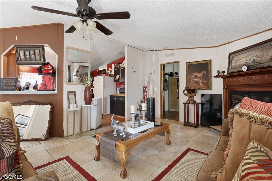 1031 Della Tobias AVE