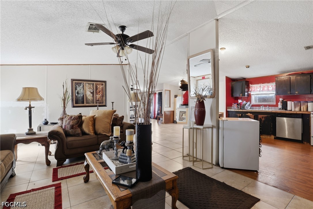 1031 Della Tobias AVE