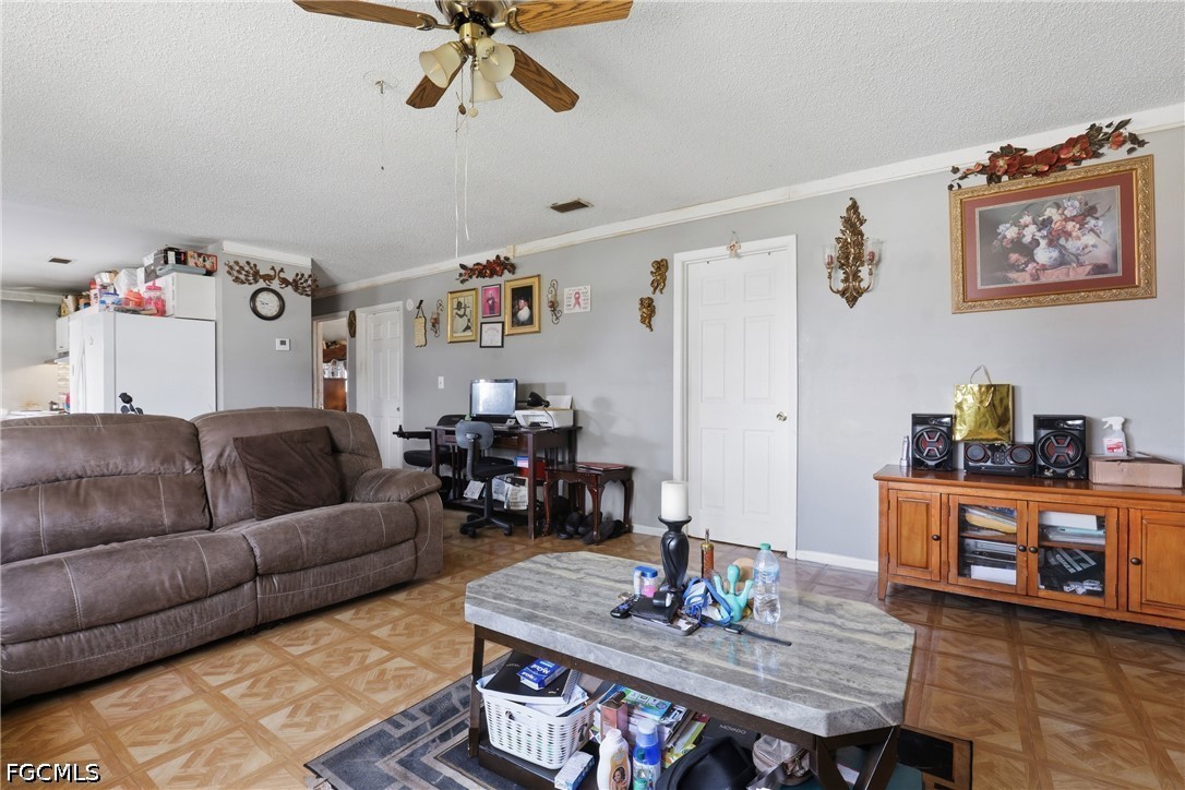 1132 Mississippi AVE