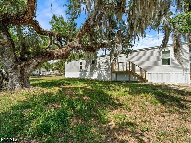 1038 Canopy LN