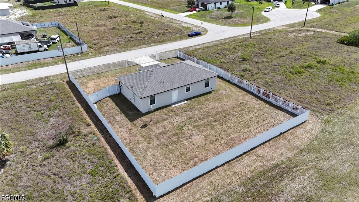 9019 N Indio CIR