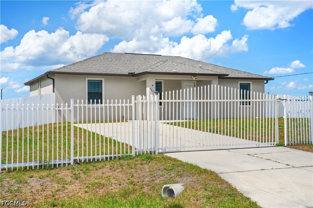 9019 N Indio CIR