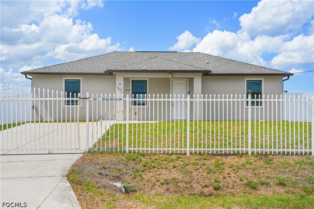 9019 N Indio CIR