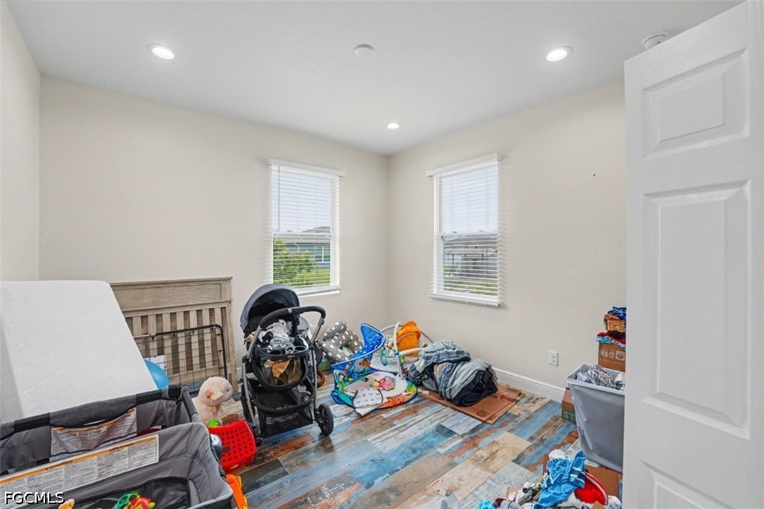 8006 Oakleaf CIR