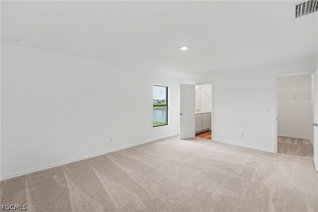 835 Gen D Macarthur AVE