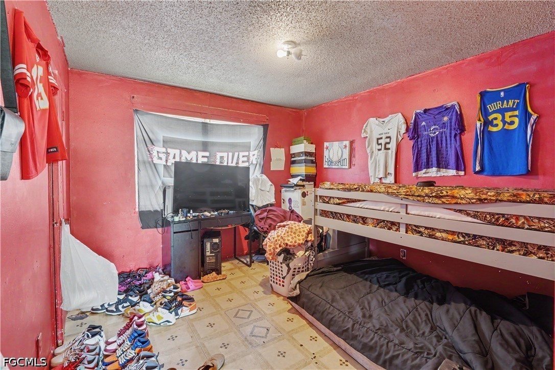 1132 Kentucky AVE