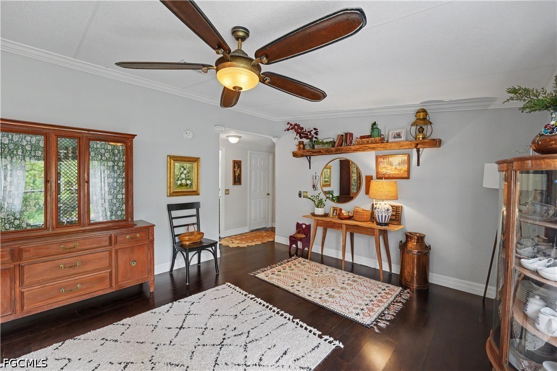 3700 Fort Adams AVE