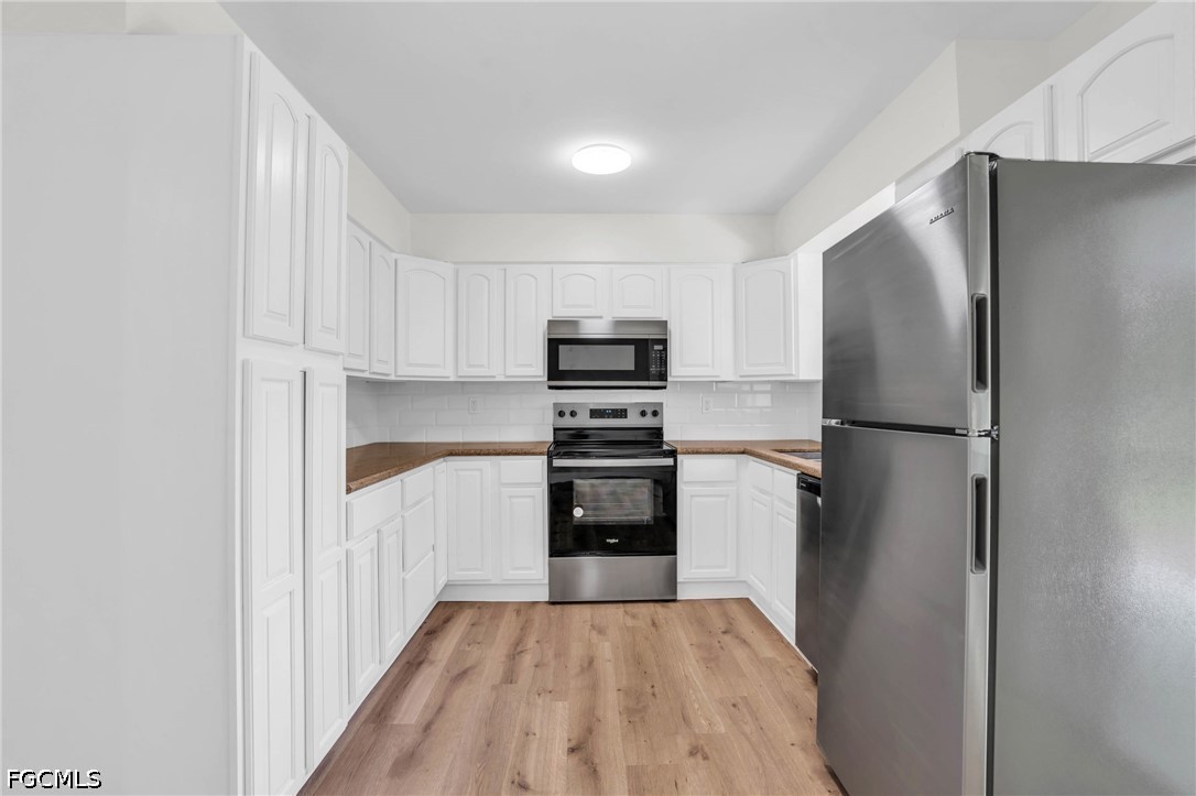 440 6th AVE