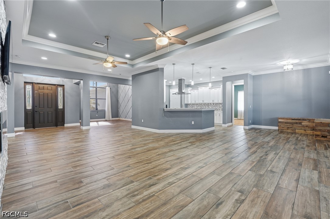 7038 Tide CIR