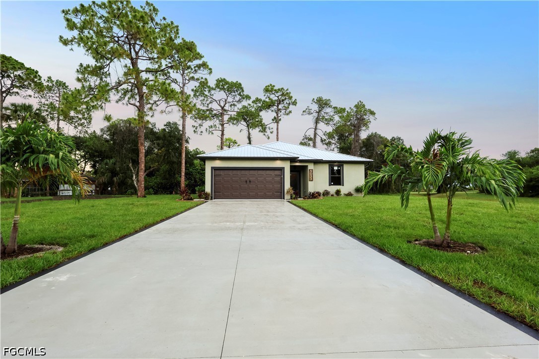 5033 Pinetree CIR