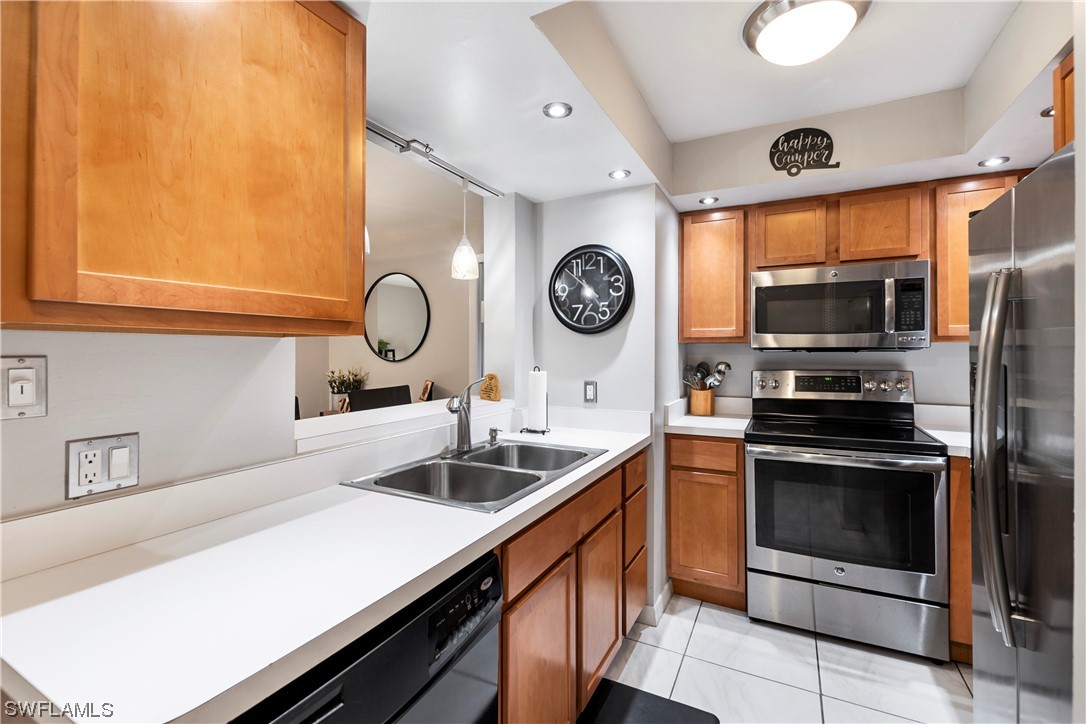 13264 White Marsh LN 3323