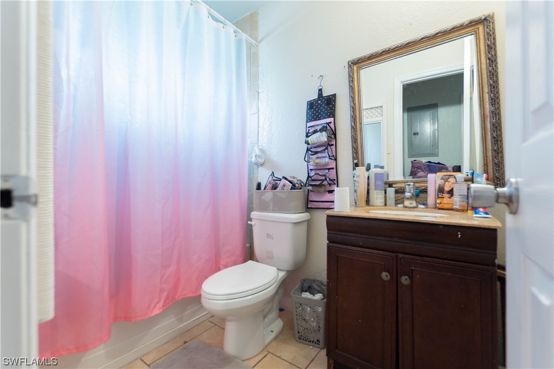 5458-5460 Seventh AVE