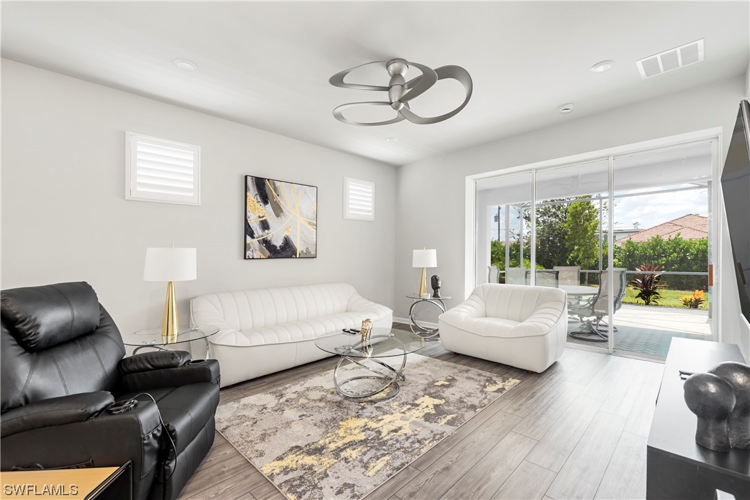 10339 Bonavie Cove DR