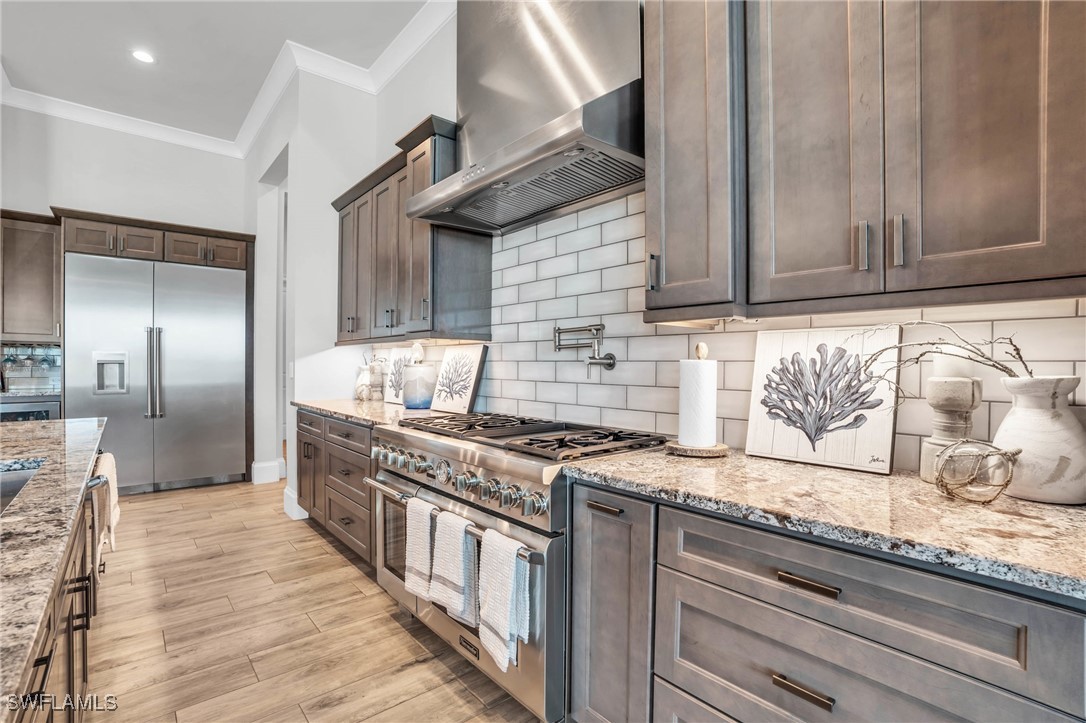 16460 Oakview CIR