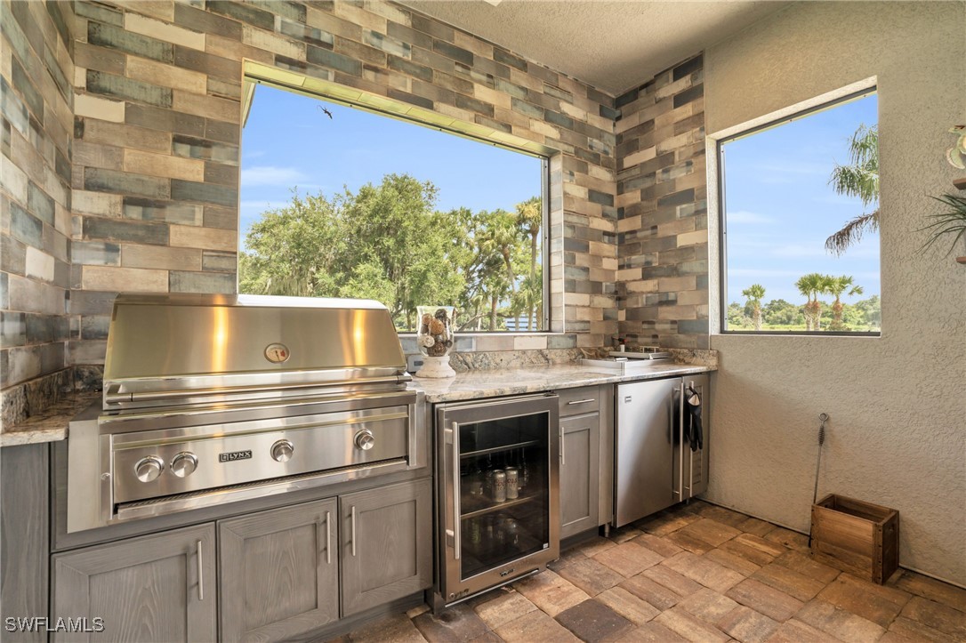 16460 Oakview CIR
