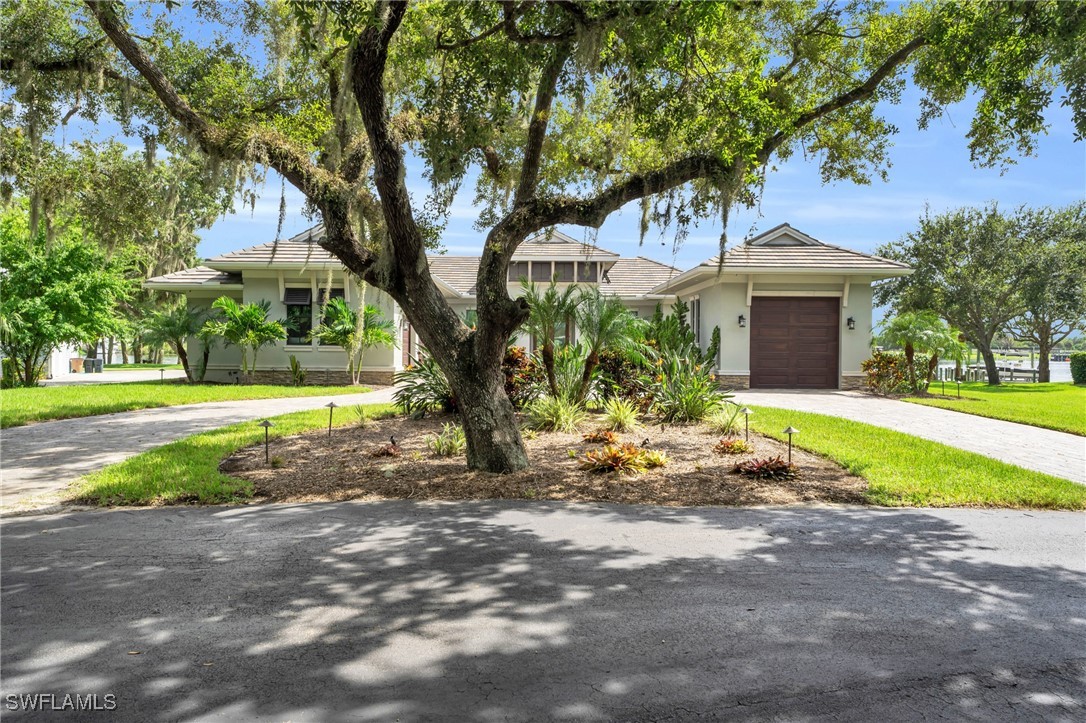 16460 Oakview CIR