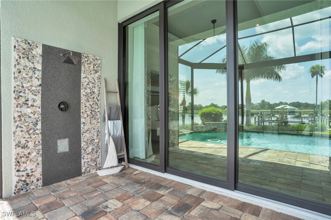16460 Oakview CIR