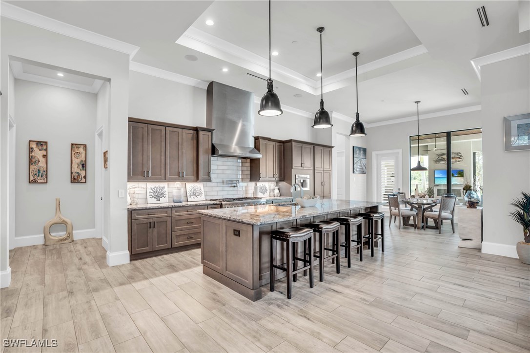 16460 Oakview CIR