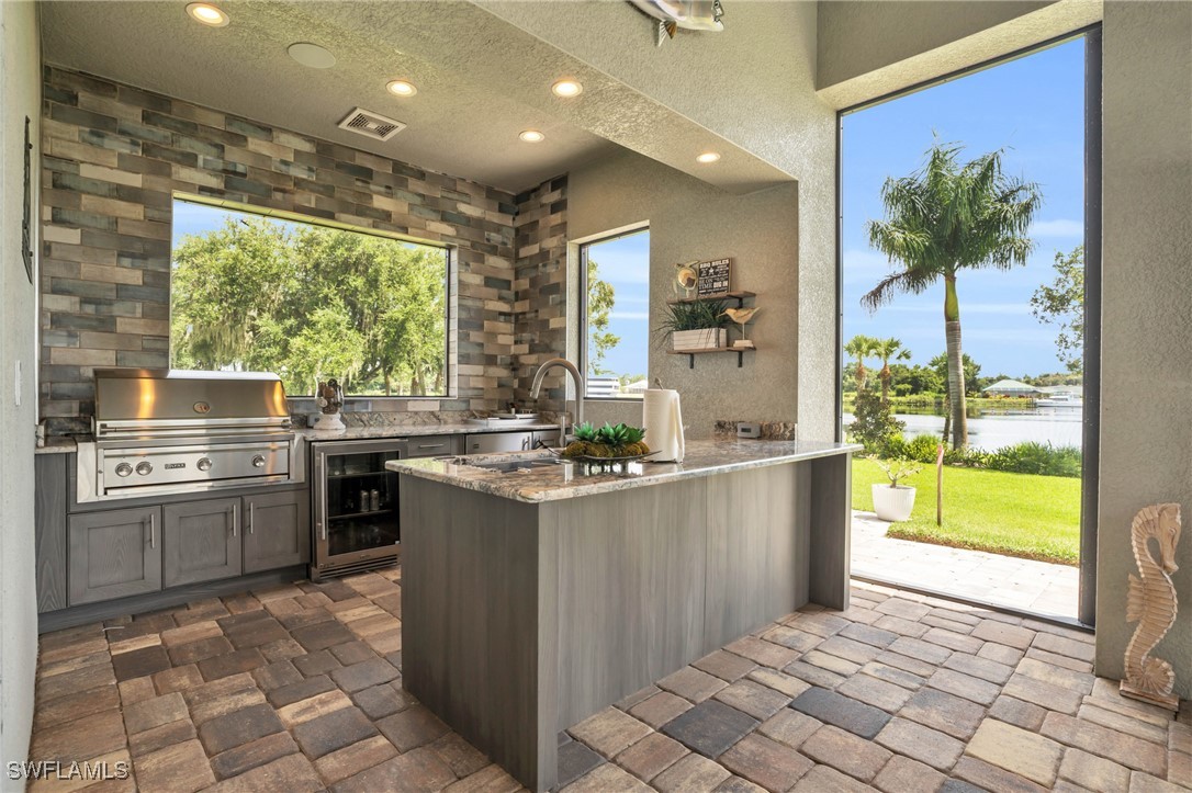 16460 Oakview CIR