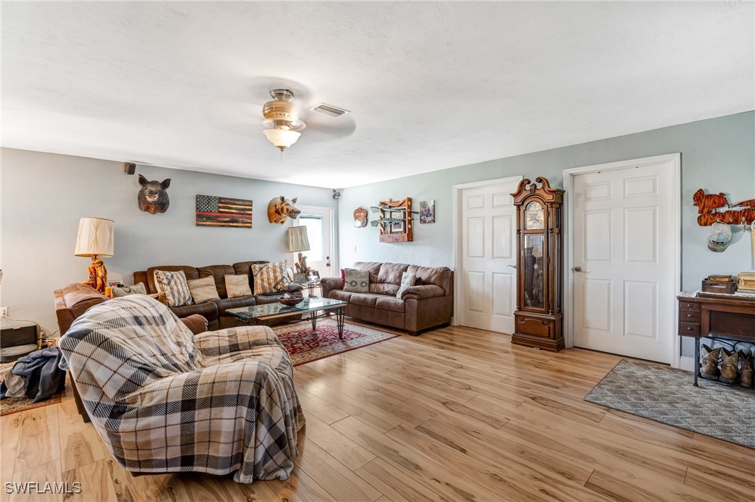 40691 Suzan DR