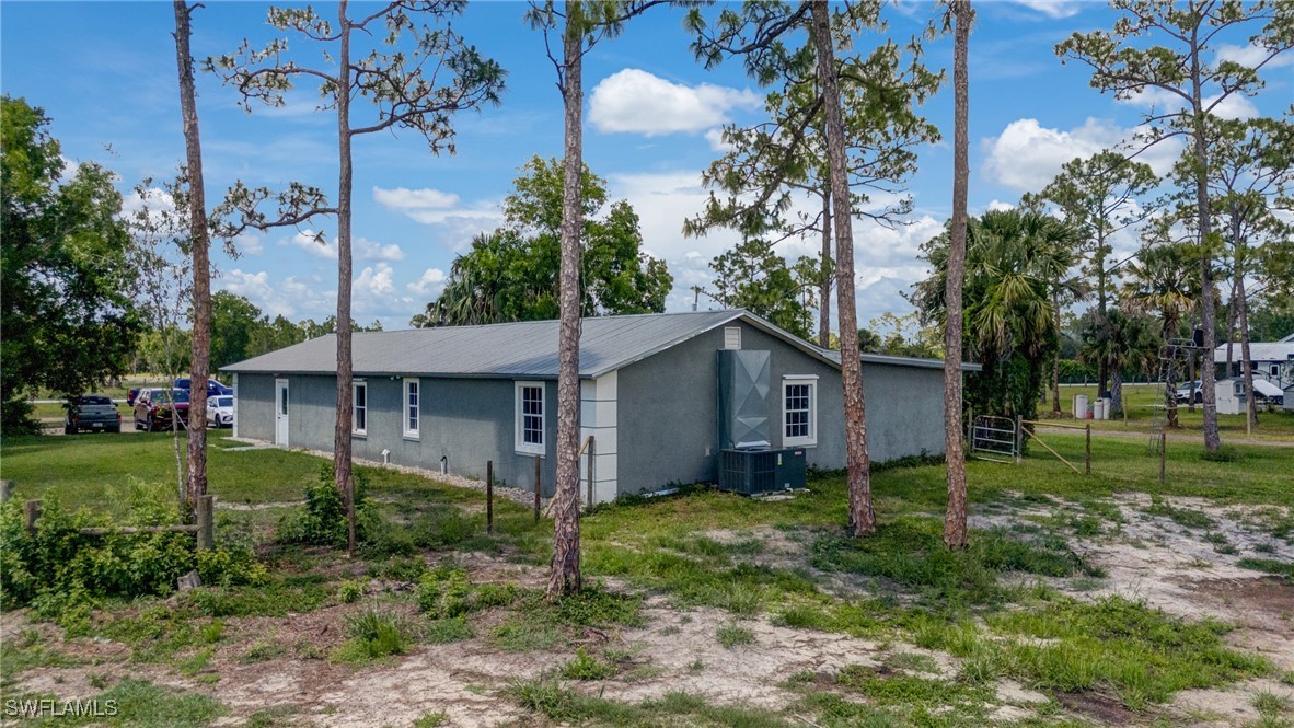 40691 Suzan DR
