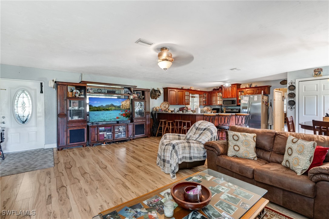 40691 Suzan DR