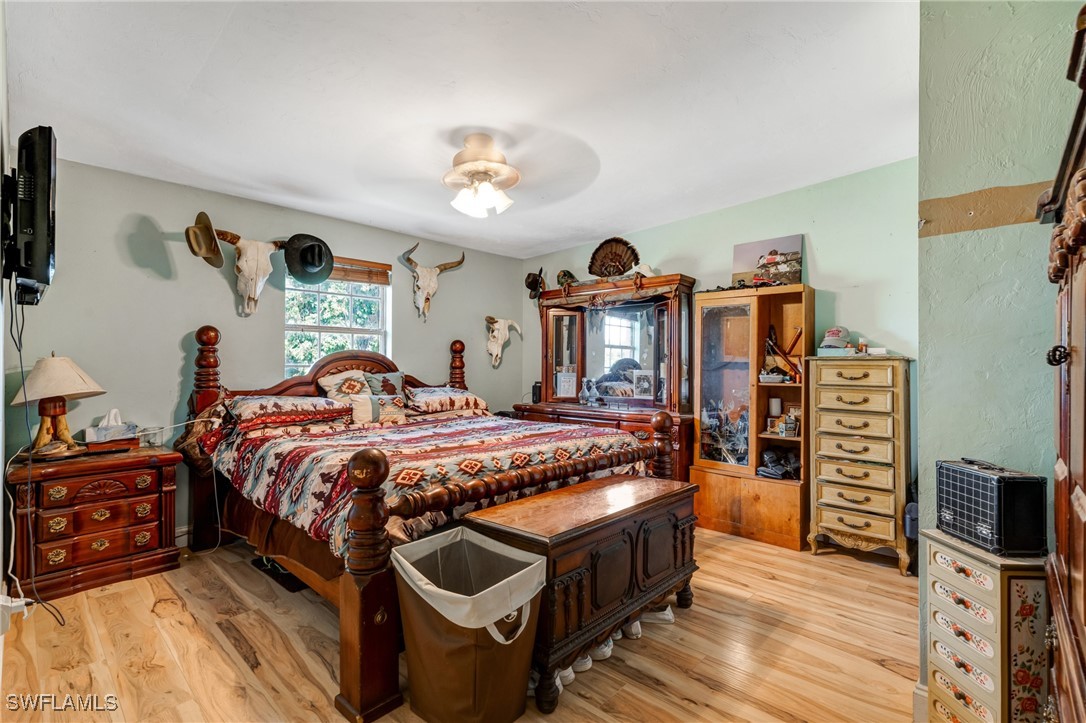 40691 Suzan DR