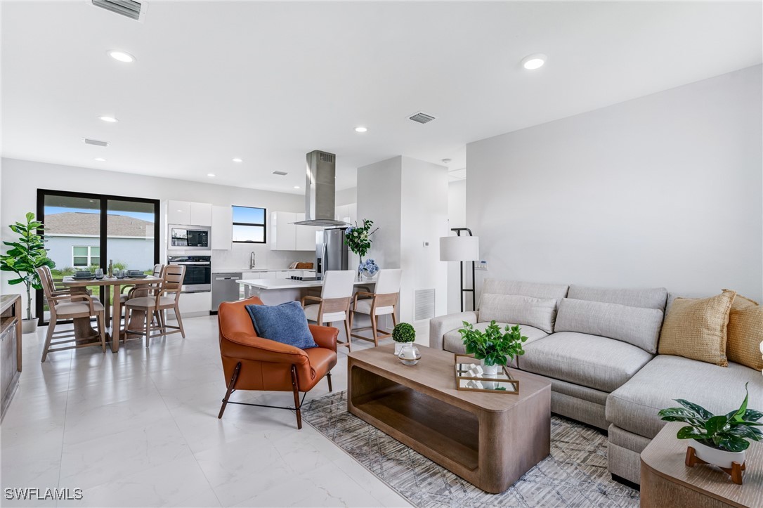 8106 Olive CT