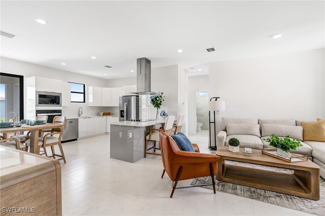8106 Olive CT