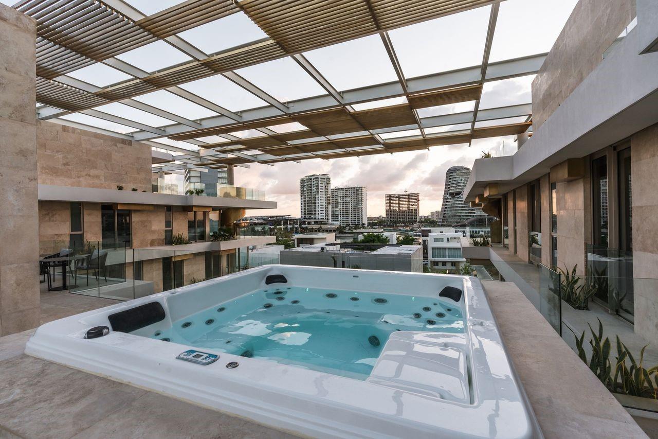 2413 Blvd Puerto Cancún # 304