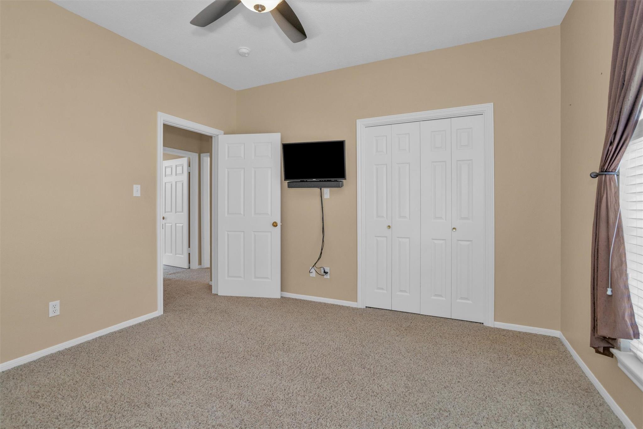 139 April Waters Drive N