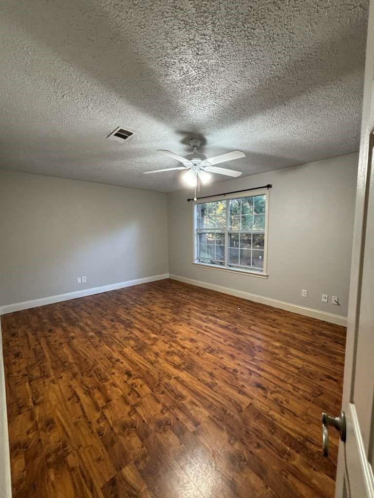 2015 E Lacey Oak Circle