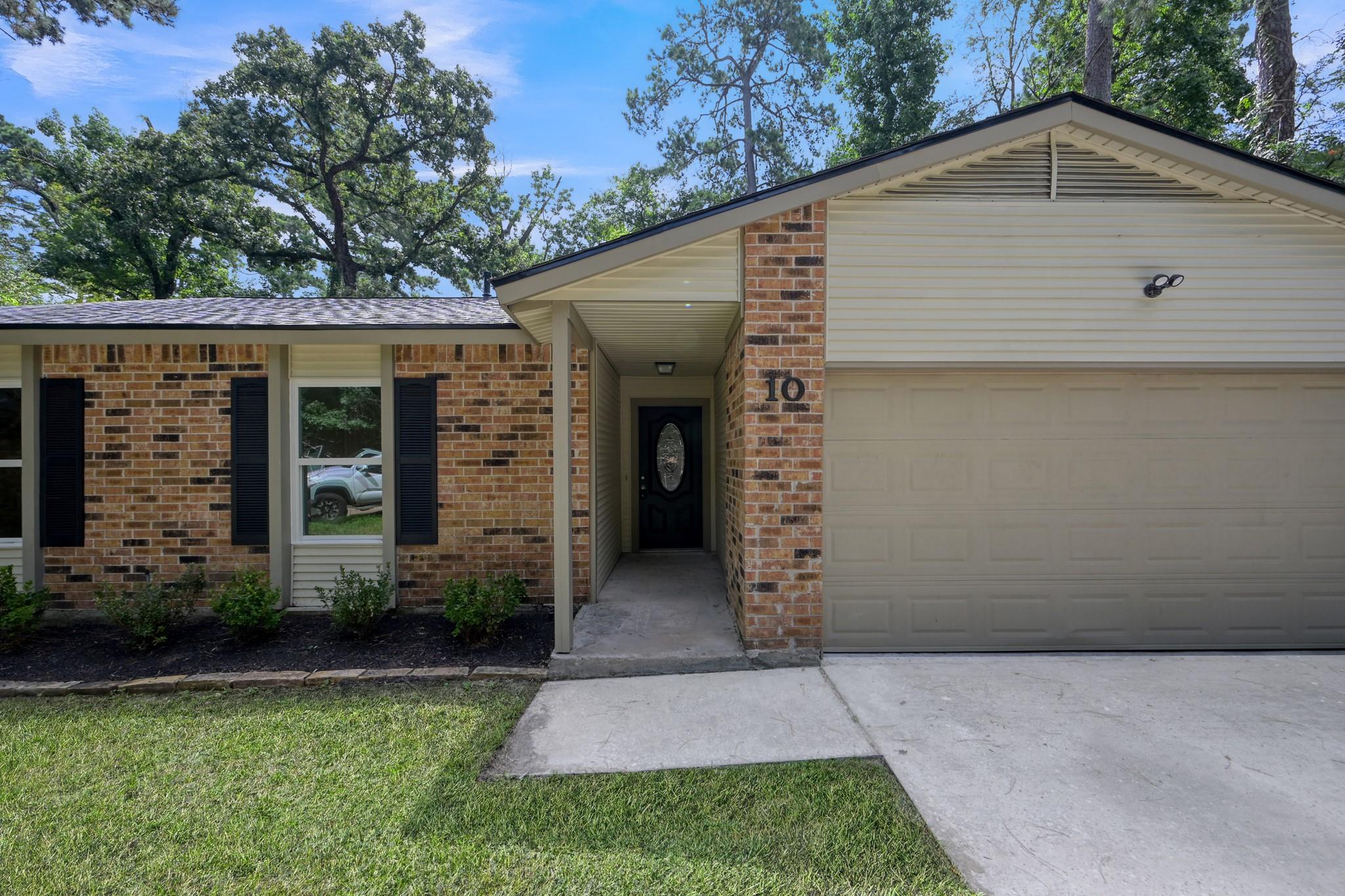 10 Basal Briar Court