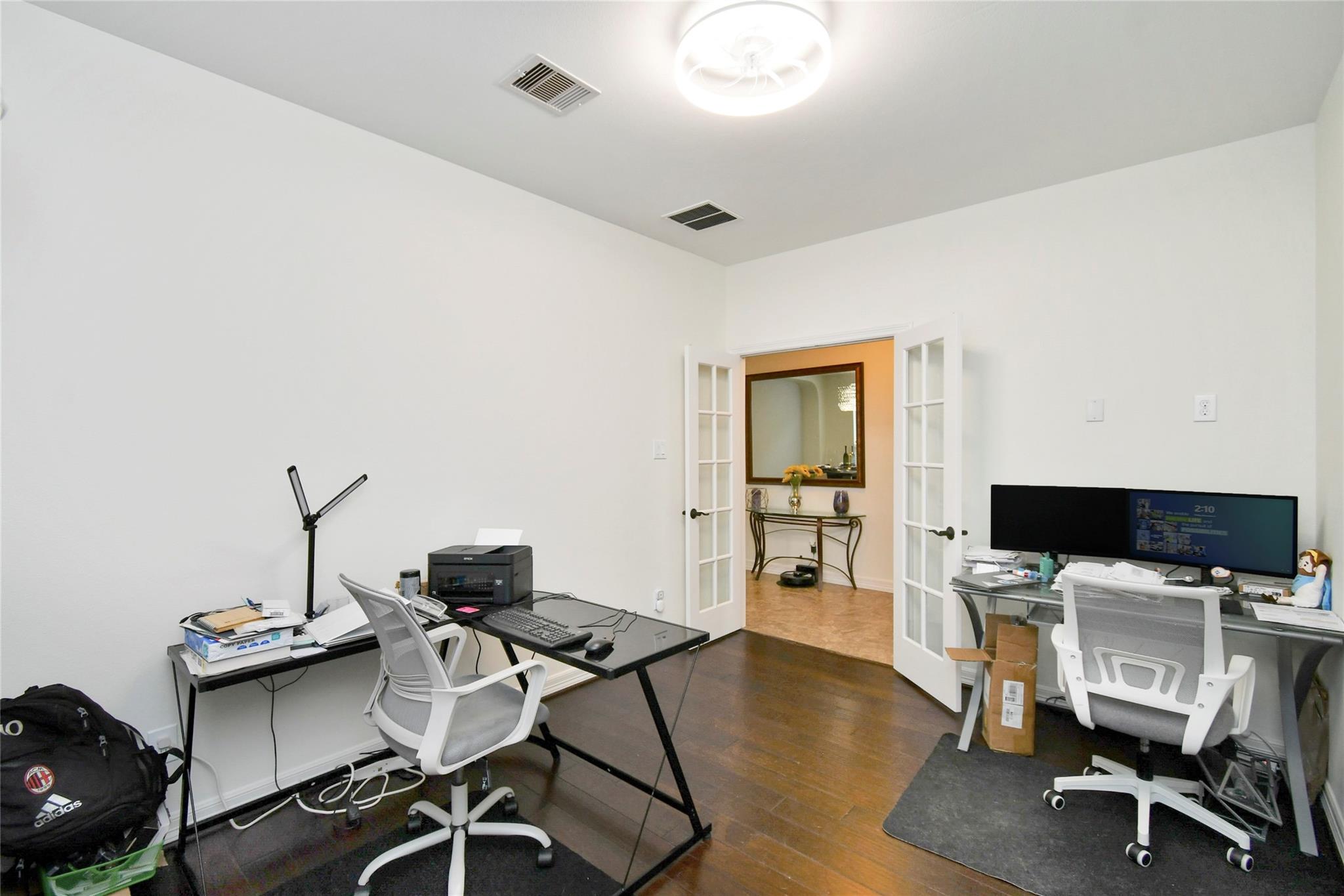 14 S Estherwood Place