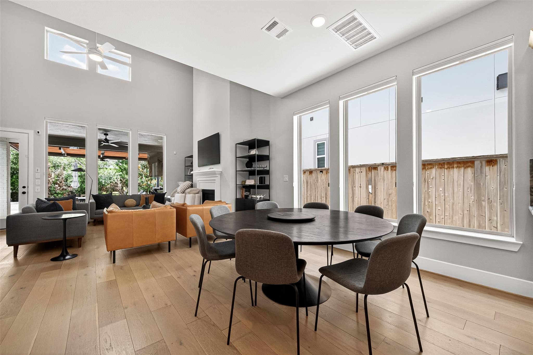 26 Gentle Branch Place