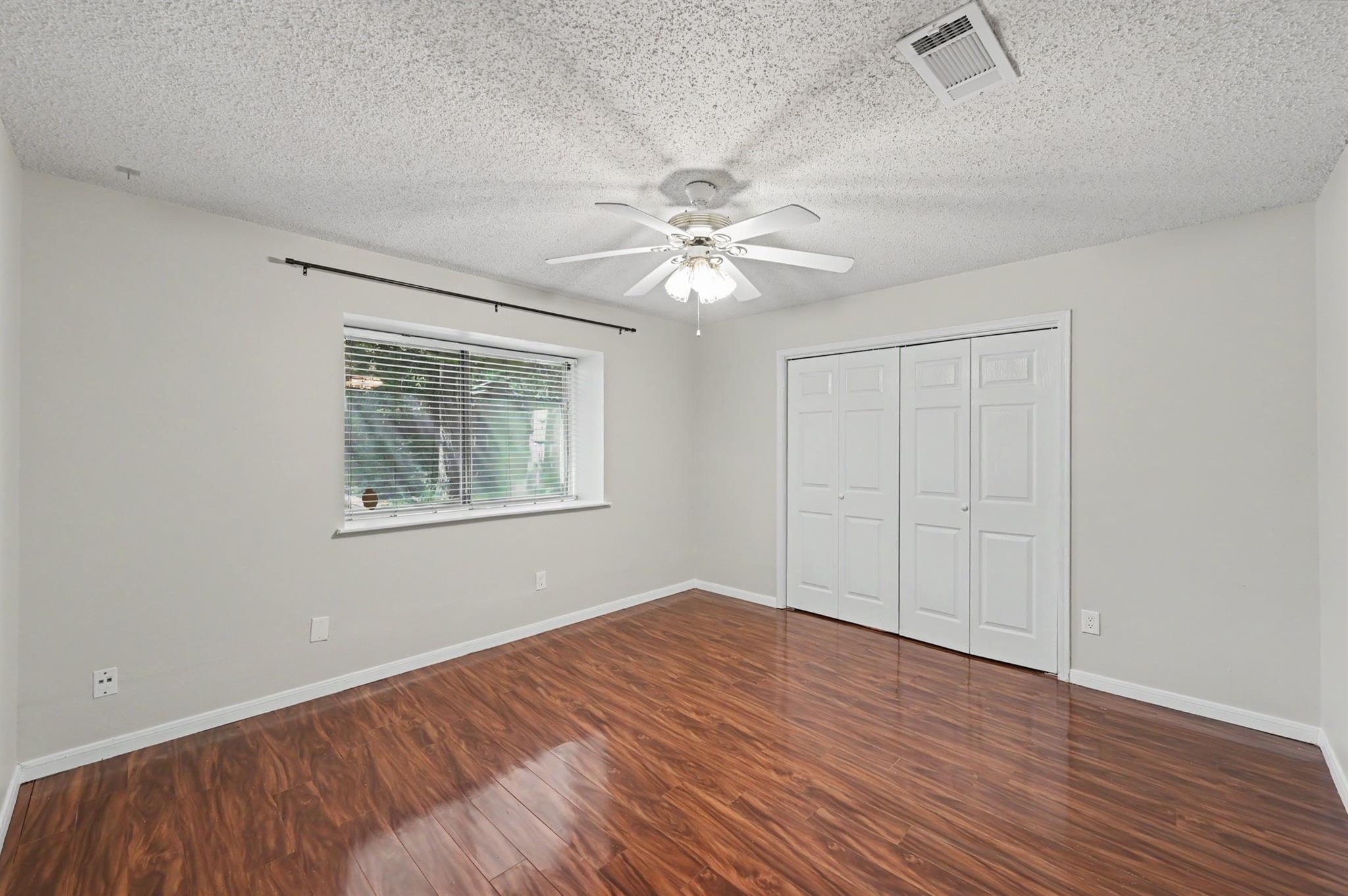 25103 Thrushwood Lane