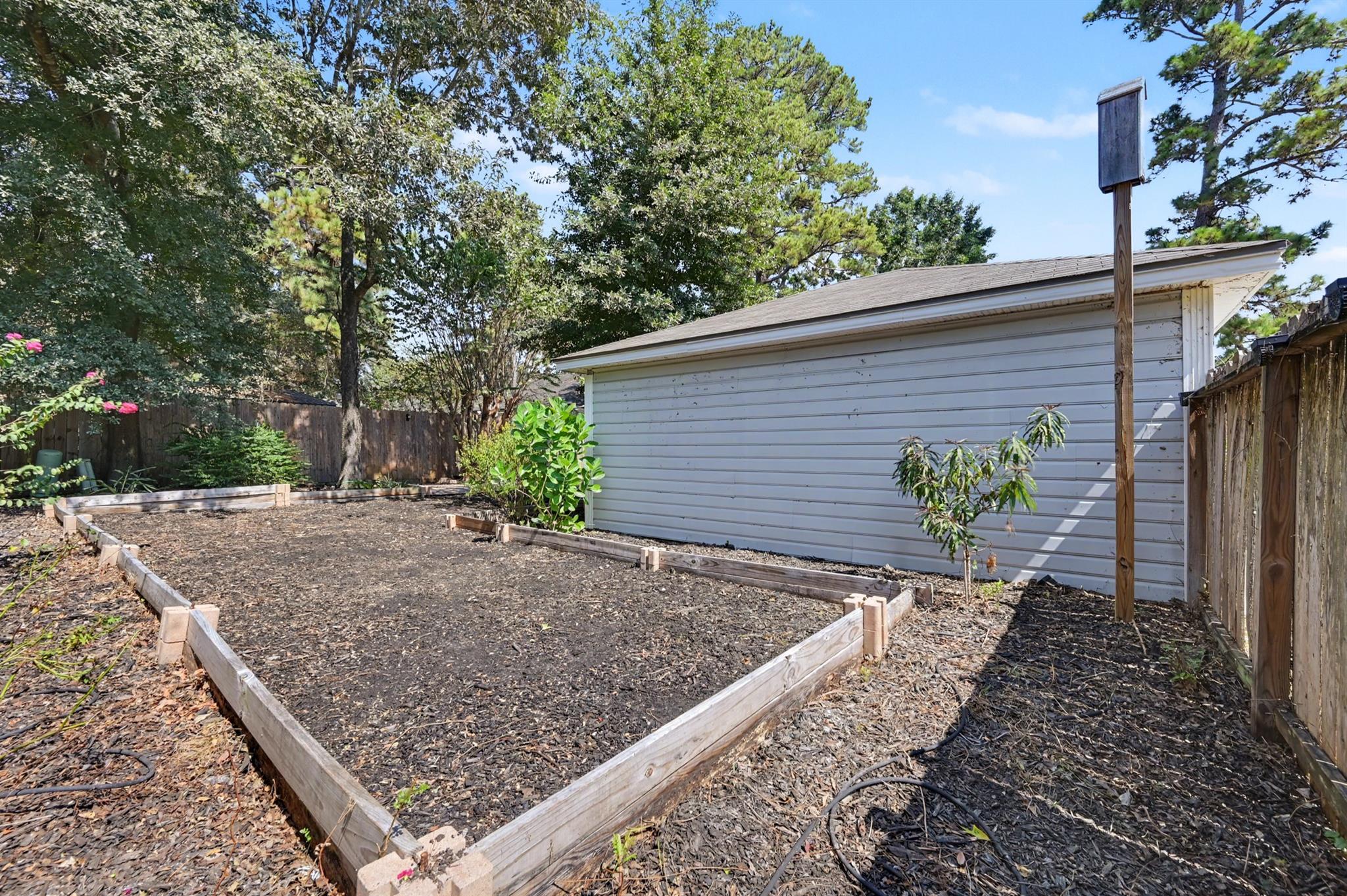 25103 Thrushwood Lane