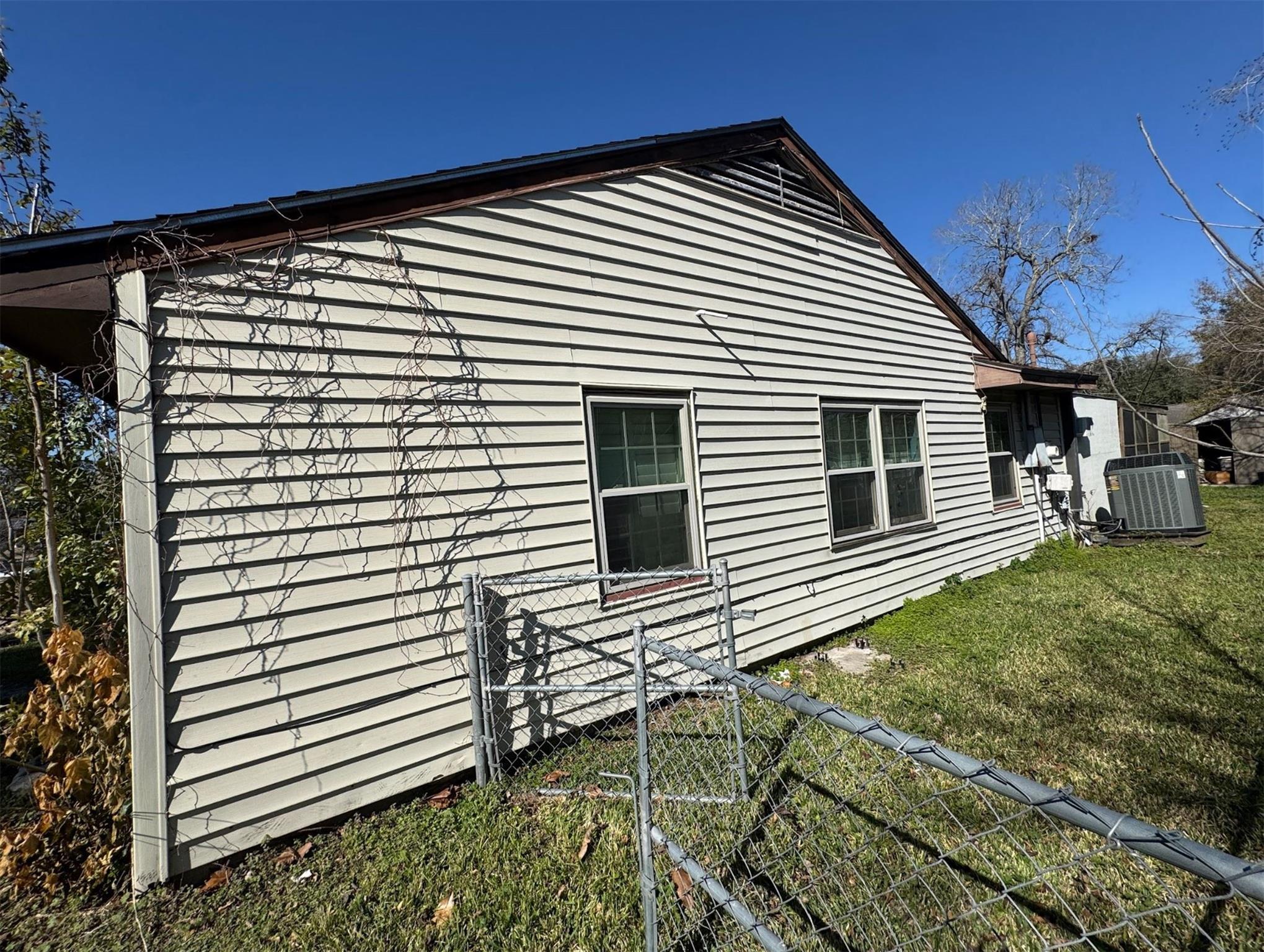 913 Southampton Street