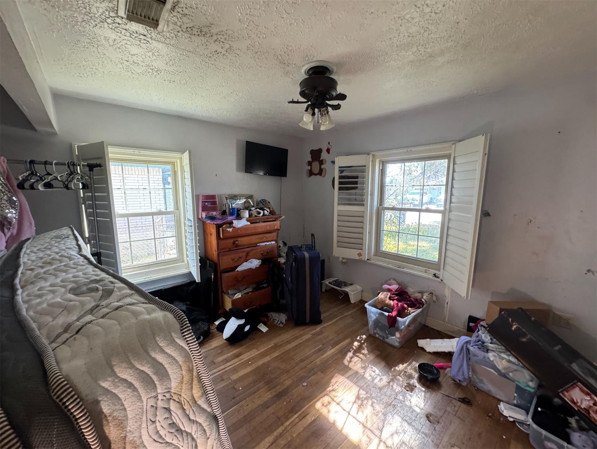 913 Southampton Street