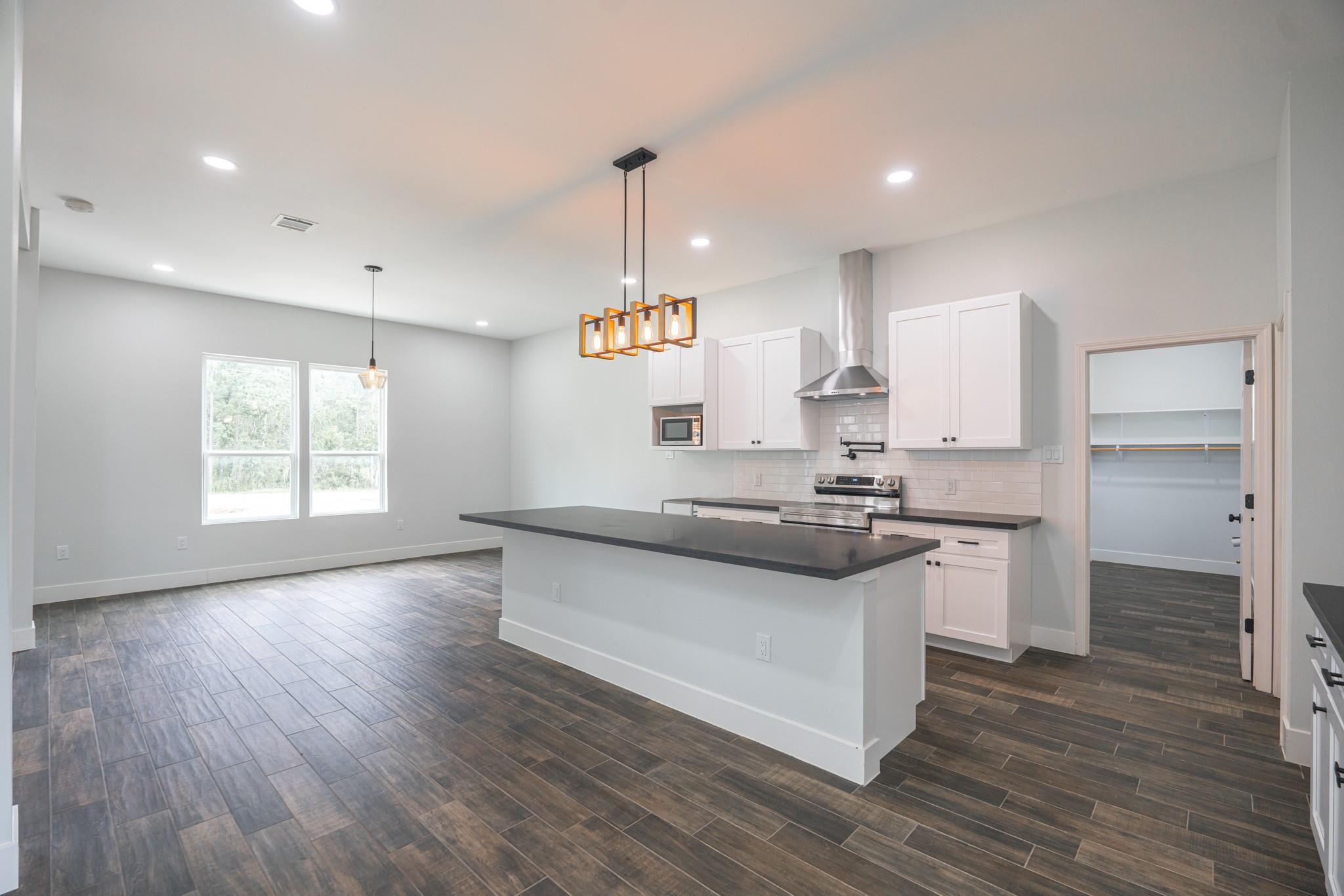 32507 Westwood Square West W