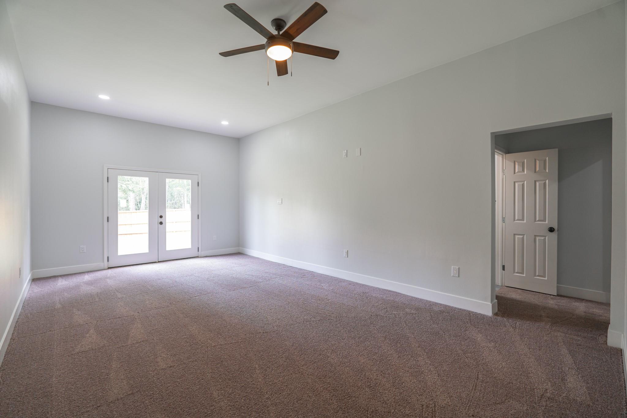 32507 Westwood Square West W