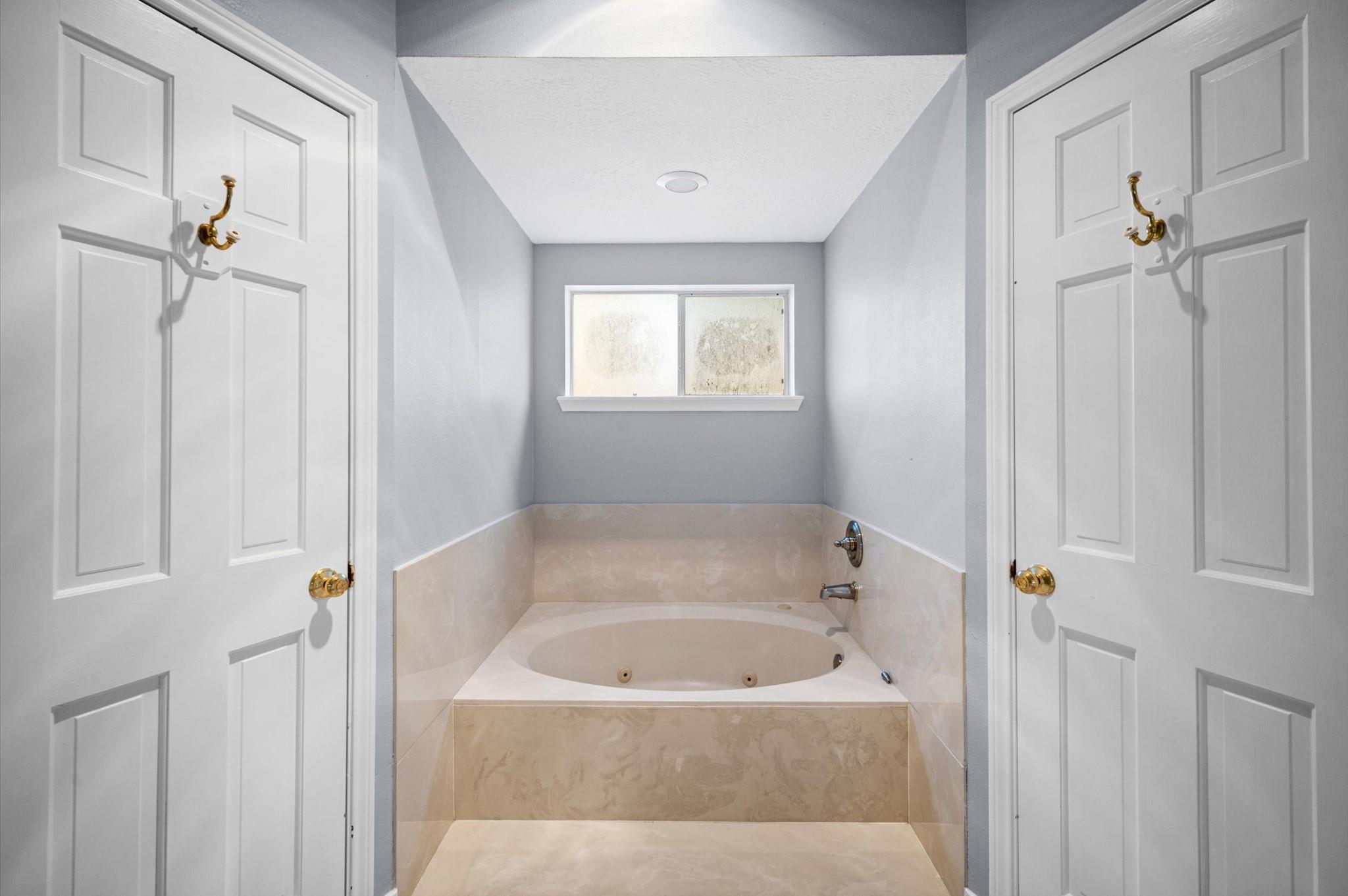 13126 Lemur Lane