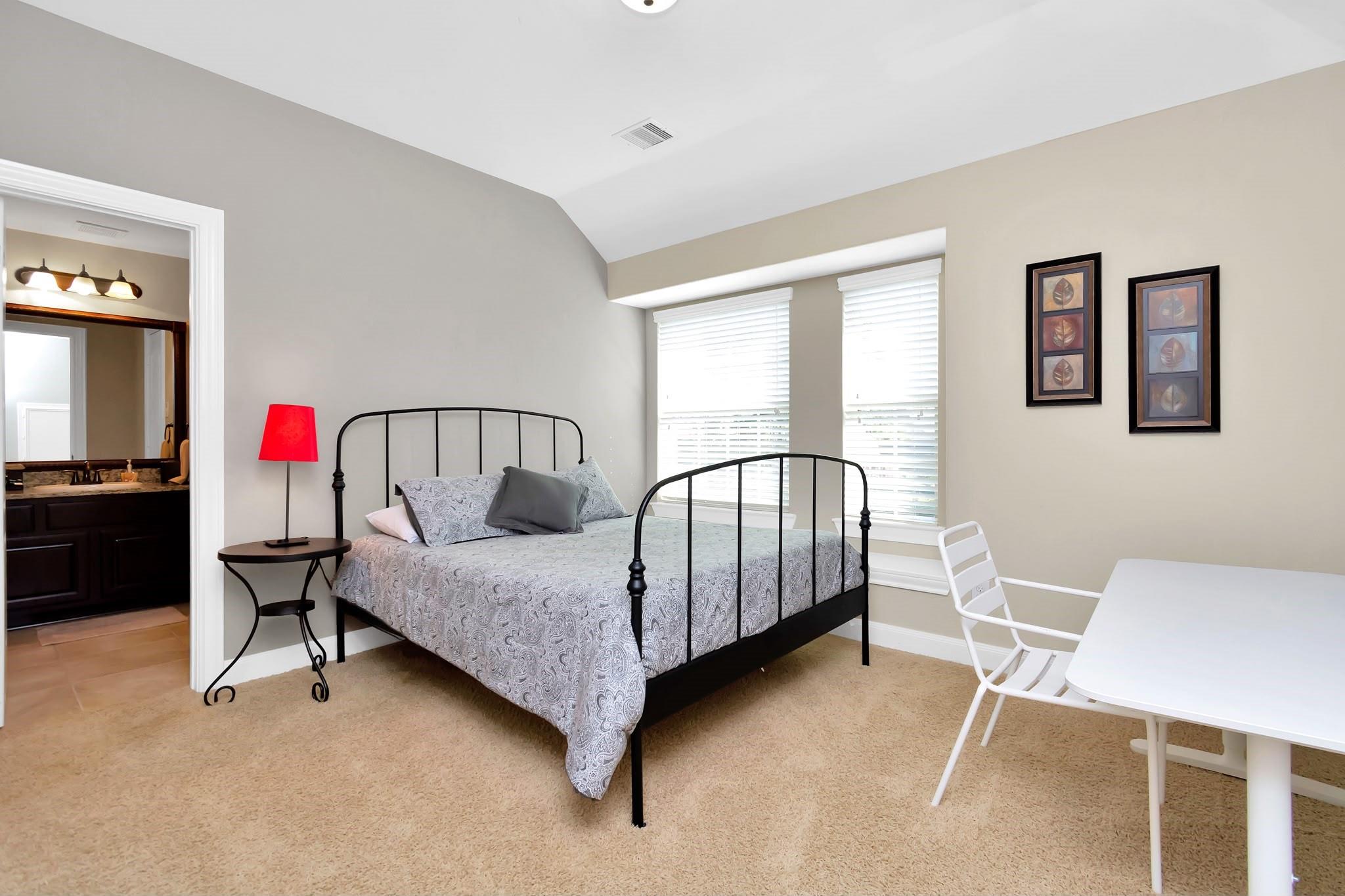 63 S Victoriana Circle