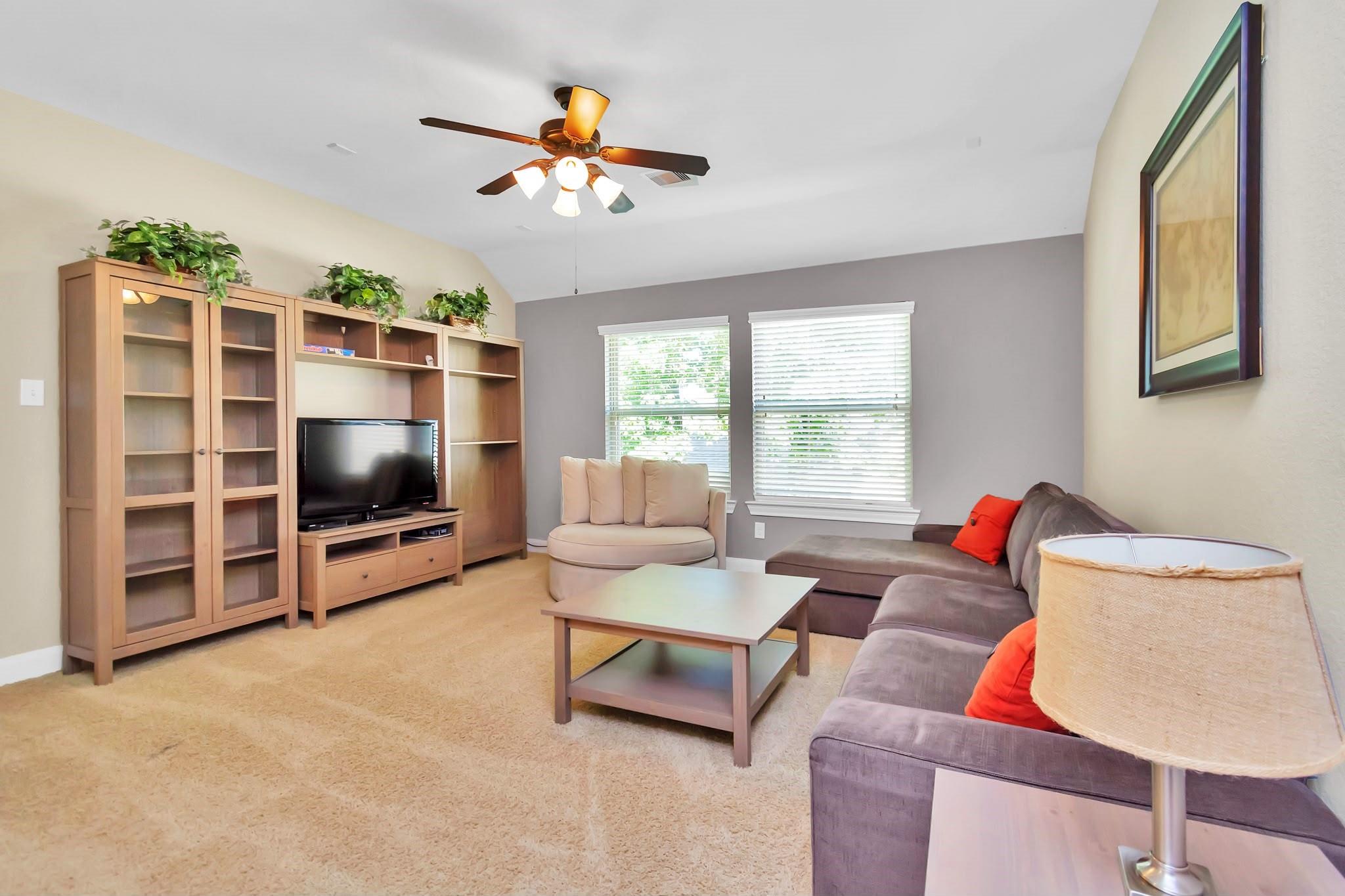 63 S Victoriana Circle